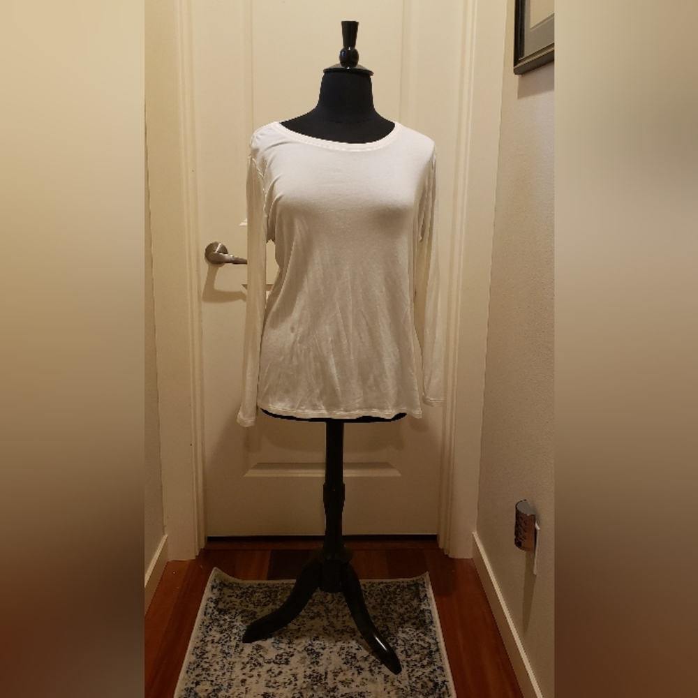 Ava & Viv Womans White Long Sleeve Top